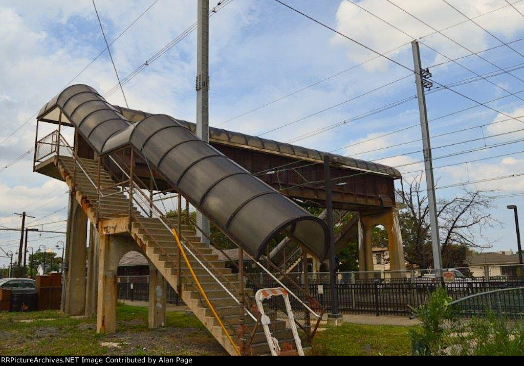 Overpass at site of the old South Amboy station